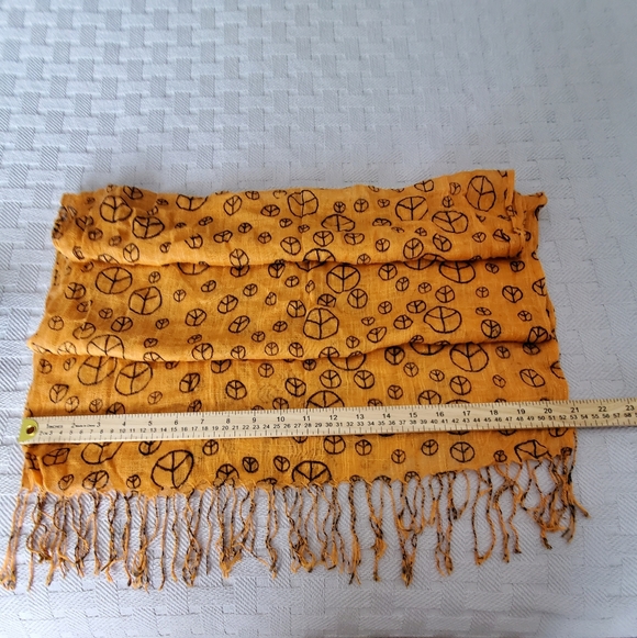 Peace Scarf - Picture 4 of 6